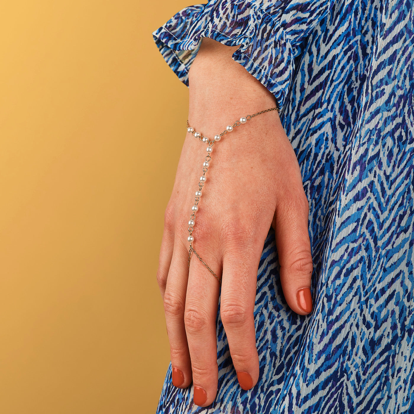 Bijou de main Lolanda